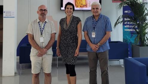 El director del ICM, Valentí Sallarès, y el subdirector de Transferencia del Conocimiento, Francesc Piferrer, acompañaron a la directora general durante la visita / ICM-CSIC.
