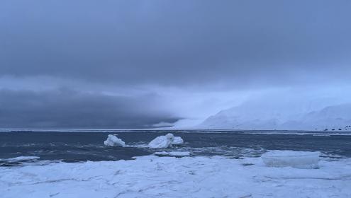 Las implicaciones de este estudio se extienden más allá del Ártico, con posibles repercusiones en el sistema de circulación mundial que regula el clima de la Tierra / Ferran Hernández Macià.
