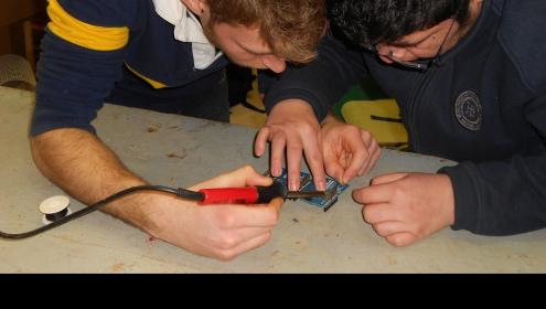 Estudiantes de Cataluña construirán su propia boya oceanogràfica.