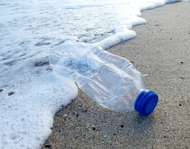 L'equip assegura que cal evolucionar cap a un reciclatge circular i més sostenible, reduint la dependència dels recursos fòssils / Pixabay.
